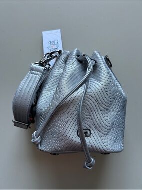 LUG VL WHIRLYBIRD SATIN LUXE CROSSBODY METALLIC SILVER 2 NWT